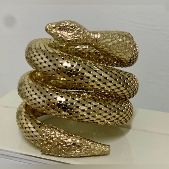 Vintage Whiting & Davis Gold Metal Mesh Serpentine Wrap Around Snake Bracelet - Picture 5 of 11